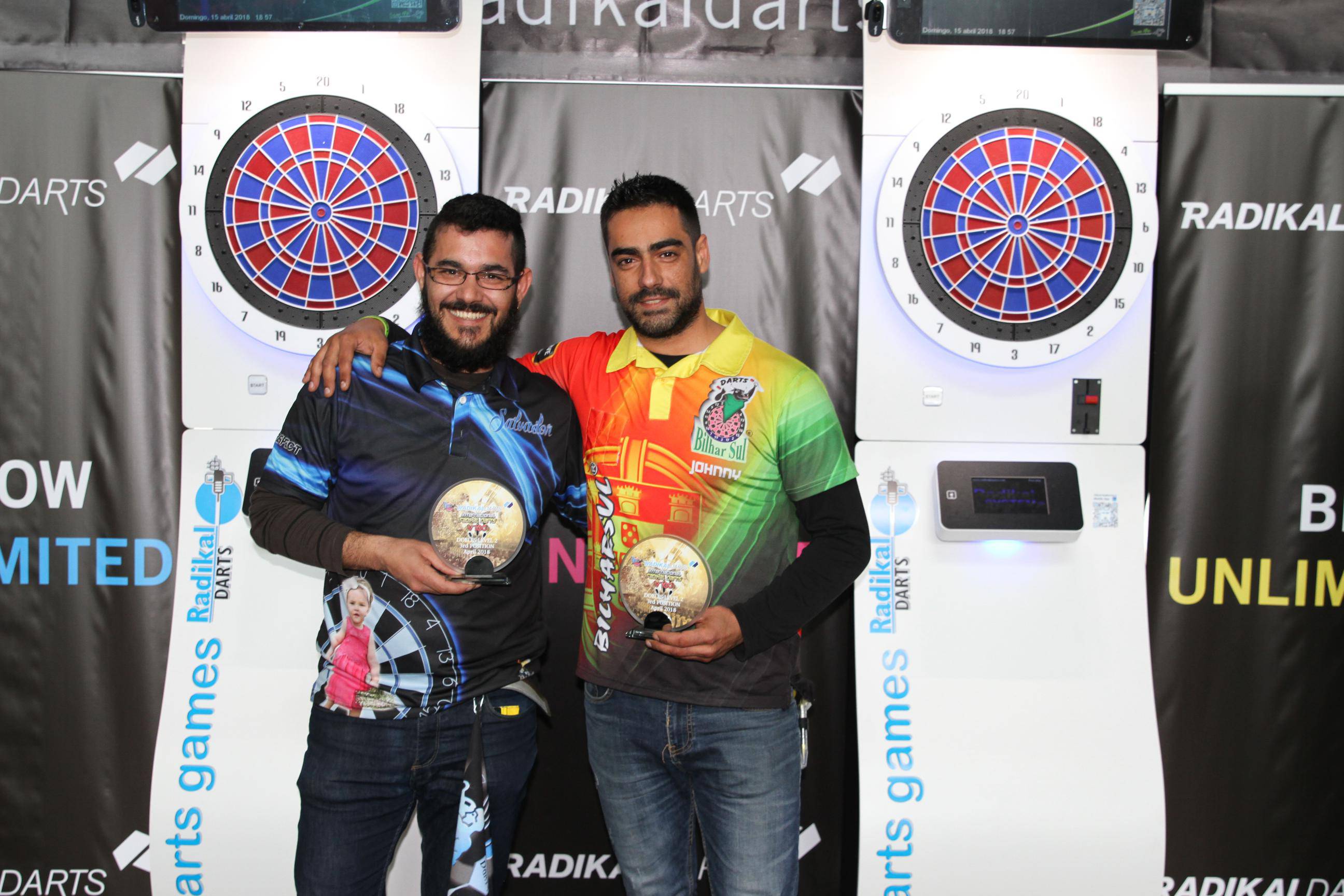 Internacional Radikal Darts Roberto·Johnny 3º Parejas Nivel 2